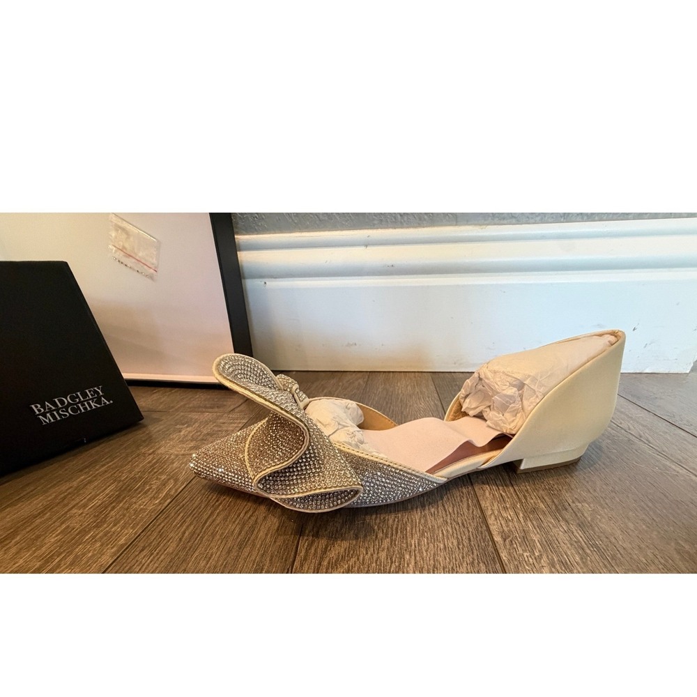 Badgley Mischka Crystal Bow Pointed‎ Toe Flats Champagne Satin Wedding Shoes